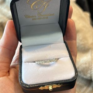 Diamond ring/white gold size 8